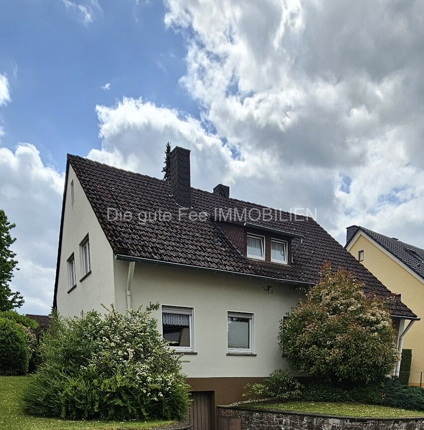 Großes Haus für die Familie in ruhiger Lage Großes Haus für die Familie in ruhiger Lage