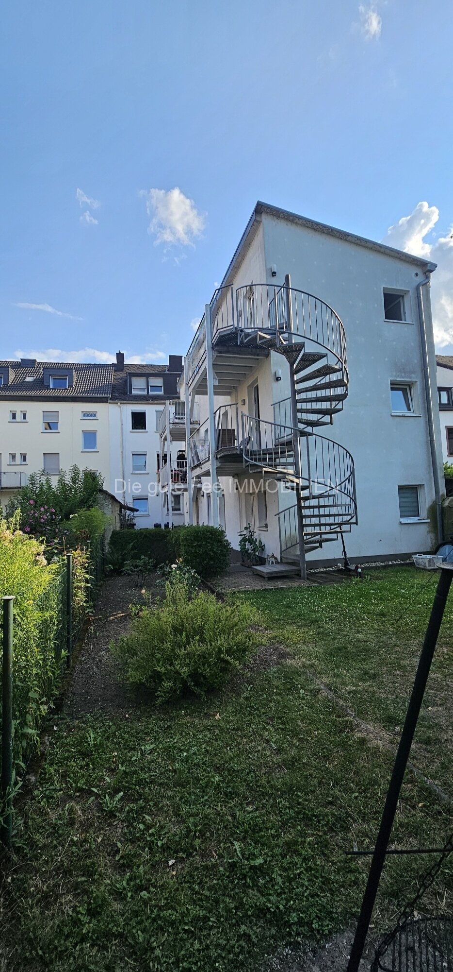 *** VERKAUFT *** Gepflegtes Mehrfamilienhaus in Toplage in Trier Süd zum Kauf - als Kapitalanlage sehr geeignet *** VERKAUFT *** Gepflegtes Mehrfamilienhaus in Toplage in Trier Süd zum Kauf - als Kapitalanlage sehr geeignet