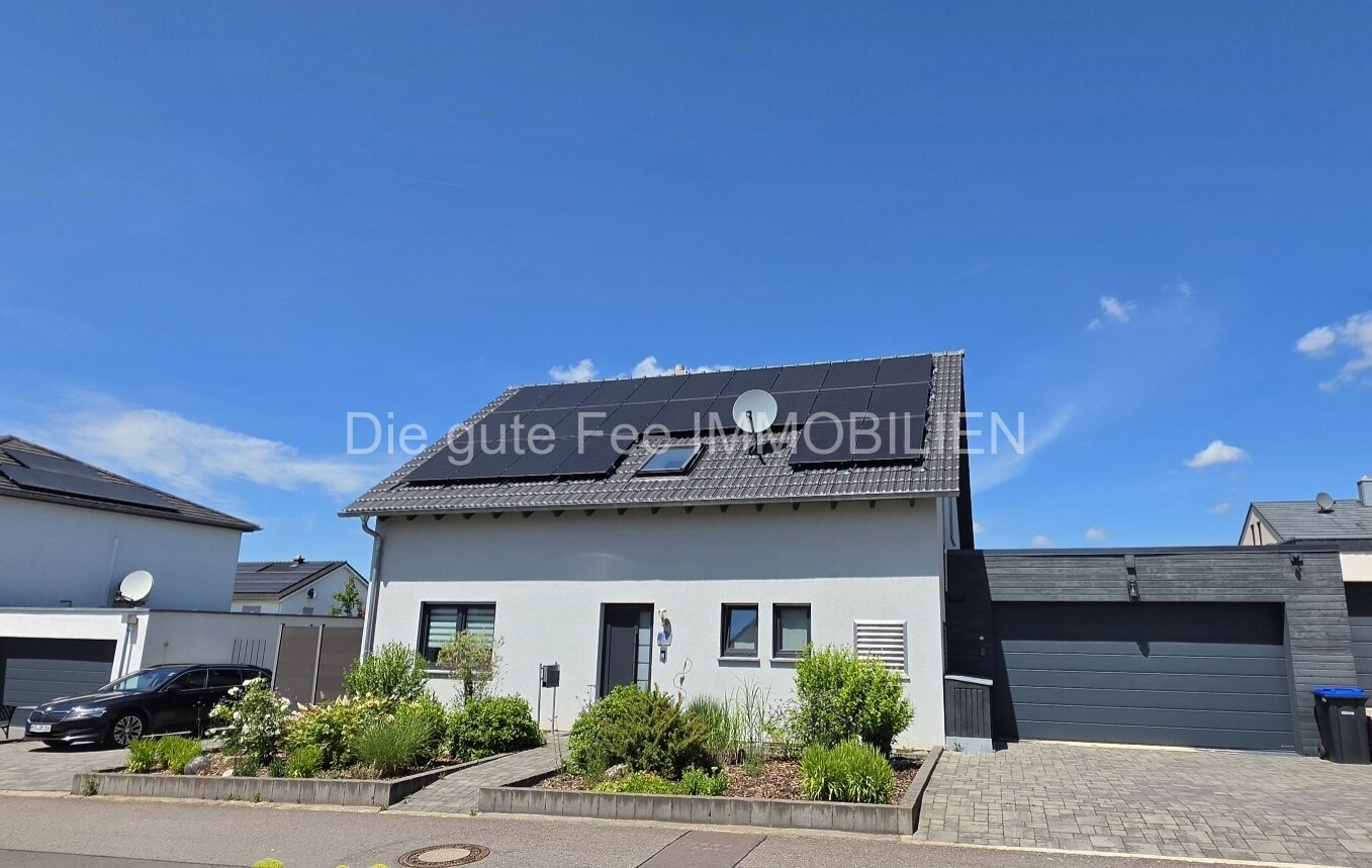 TOPLAGE, wunderschönes, modernes, neuwertiges Einfamilienhaus in Grenznähe zu Luxemberg TOPLAGE, wunderschönes, modernes, neuwertiges Einfamilienhaus in Grenznähe zu Luxemberg