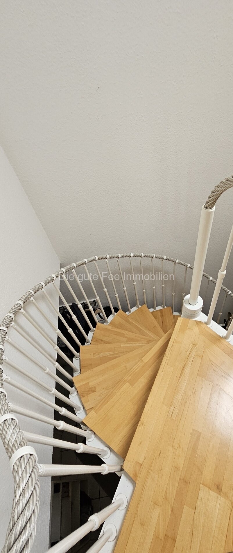 Treppe in die untere Etage