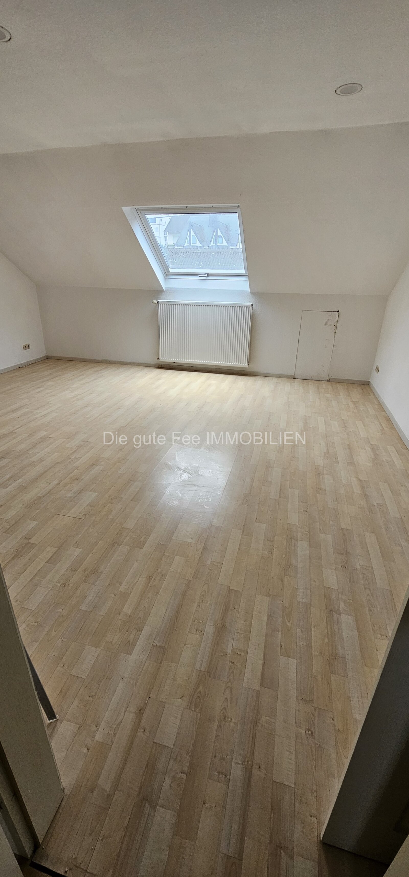 Schöne große und gemütliche 4 -Zimmer Wohnung in Mehring Schöne große und gemütliche 4 -Zimmer Wohnung in Mehring
